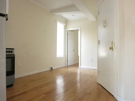 Rented by Crosstown Apartments NYC | media 5