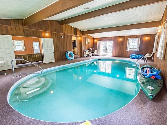 2nd image of 7213 Tricia Ln