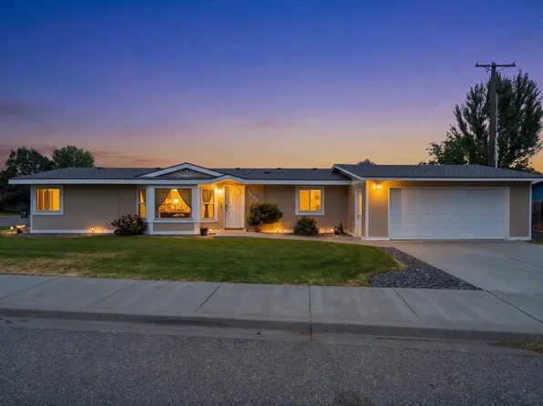 8606 W Yellowstone Ave, Kennewick, WA 99336