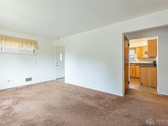 3rd image of 4721 Eastgate Ave