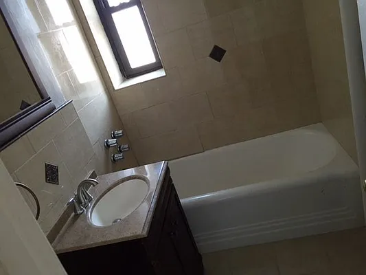 Rented by Zuz Realty | media 16