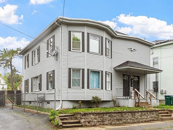 3rd image of 74 East St