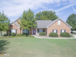1325 Crimson Ln, McDonough, GA 30252