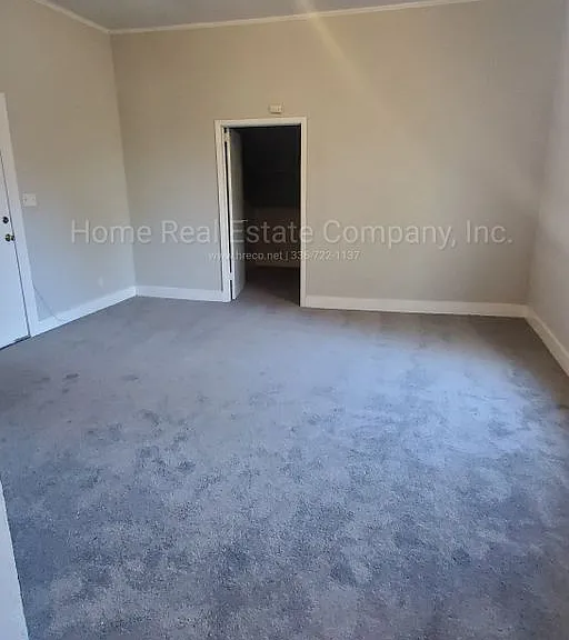 318 E Monmouth St #D — Photo 3