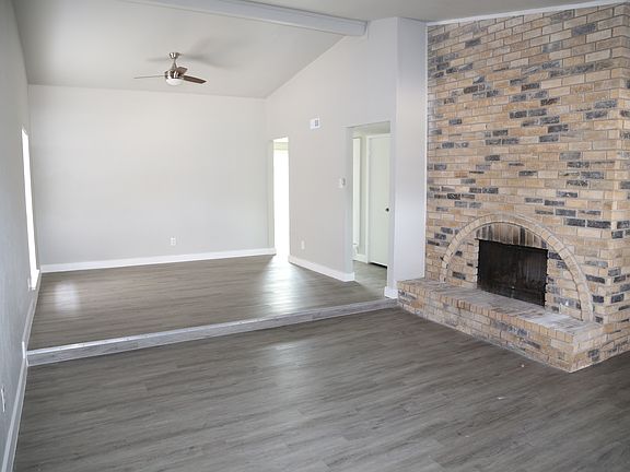 3rd image of 5024 Nash Dr