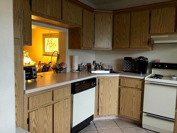 3rd image of 3715 Savoy Ln APT F