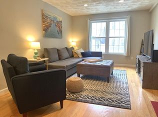 182 London St #1, Boston, MA 02128