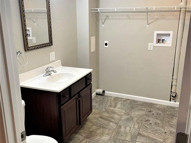 14585 Red Rock Dr — Photo 29