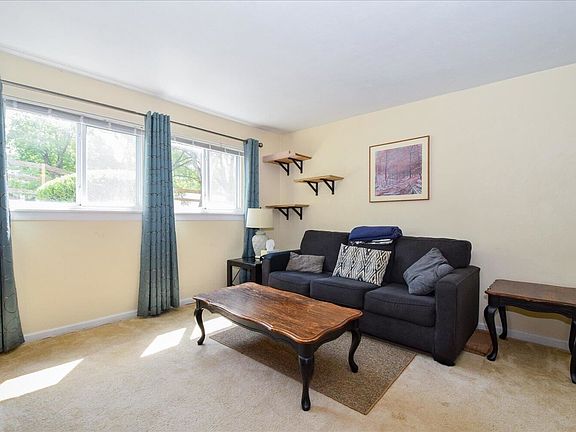 4th image of 1780 Liberty Ln APT 26