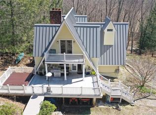 24 Sentry Hill Rd, Roxbury, CT 06783