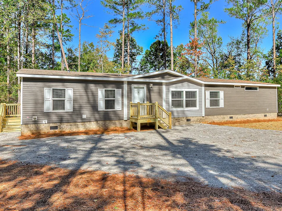 6481 Ridge Rd