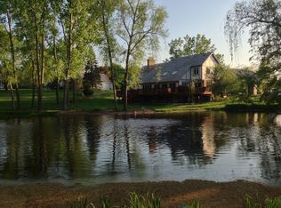 25152 N Cayuga Trl, Lake Barrington, IL 60010