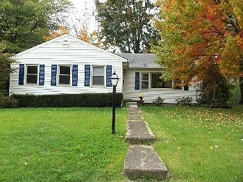 2nd image of 209 E Cedar St