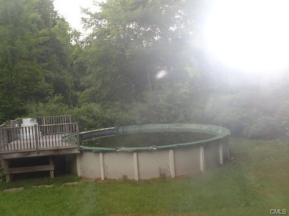 5th image of 8 Greenacre Dr