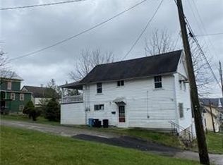 620 N Richhill St, Waynesburg, PA 15370