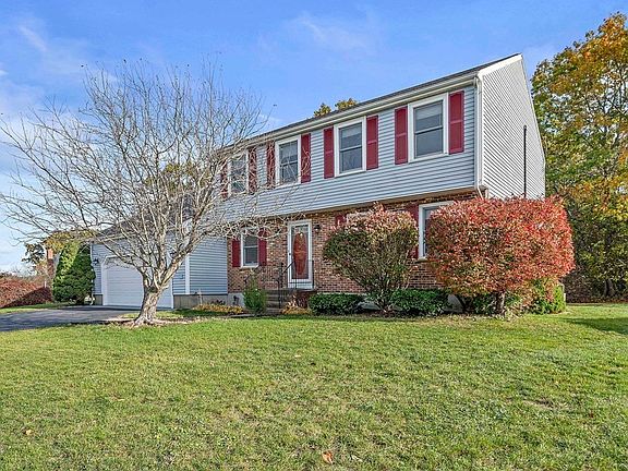 2nd image of 115 Essex Heights Dr