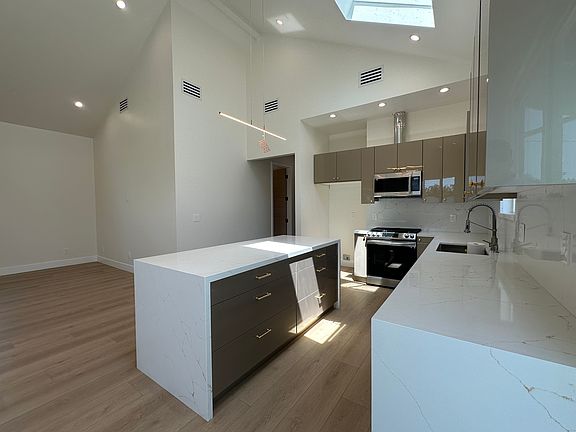 4th image of 16731 Septo St