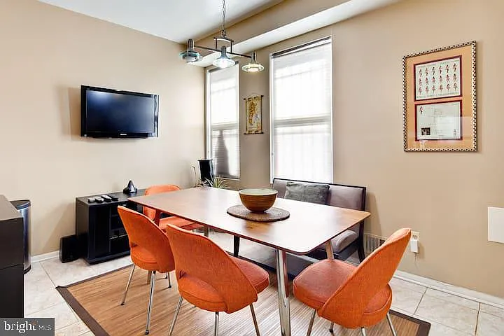 34 Bates St NW photo 1