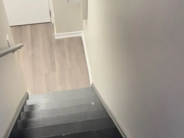 5473 Red Brush Dr, Mississauga, ON L4Z 4A7