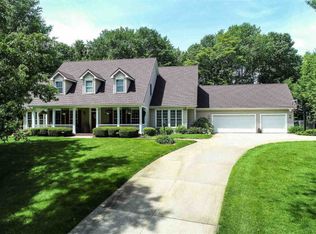 51885 Meadow Creek Dr, Elkhart, IN 46514