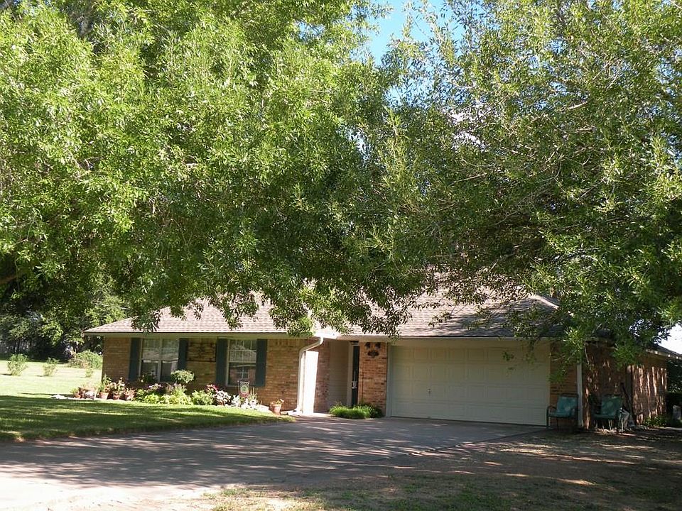 1st image of 2431 Country Meadows Ln