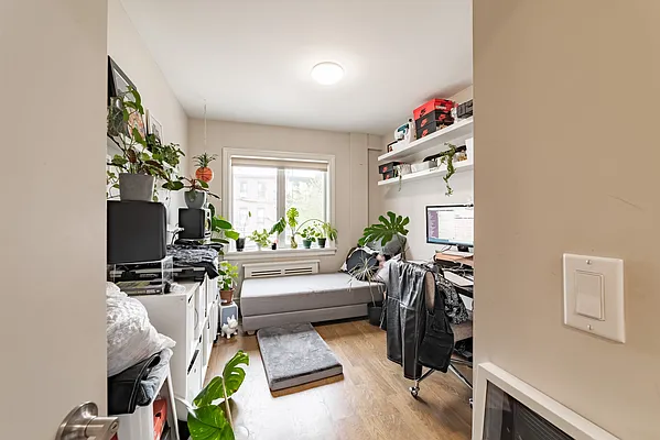 Rented by Joel Scharf, LREB | media 23