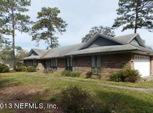 3253 Hidden Lake Dr E, Jacksonville, FL 32216