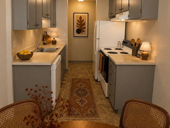 4th image of 2718 Kateenah Way APT 19