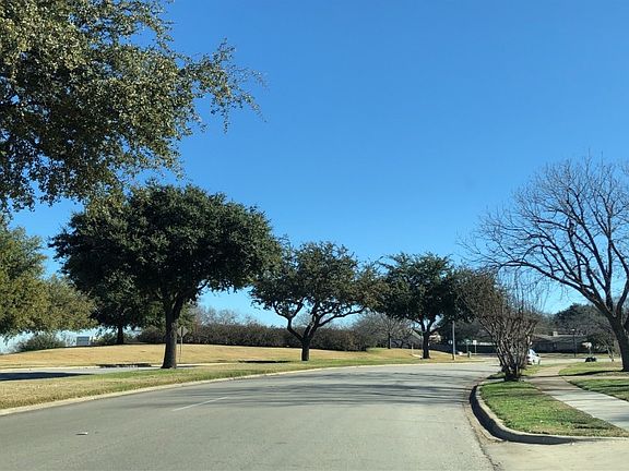 4th image of 1024 W Northgate Dr