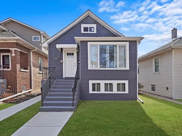 5937 W Eastwood Ave, Chicago, IL 60630