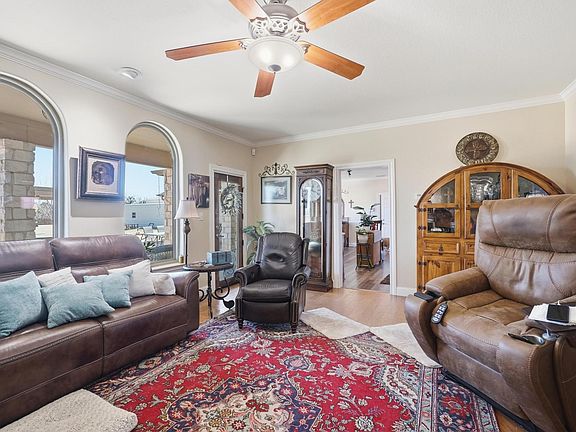 4th image of 217 Idle Creek Trl