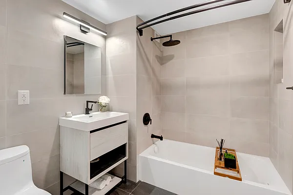 Rented by Compass | media 11