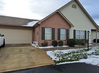 1099 Timberwood Dr, Beaver Falls, PA 15010