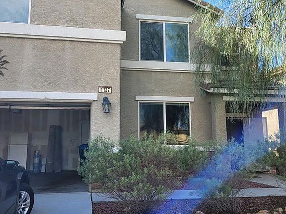 3rd image of 1137 Evergreen Cove St