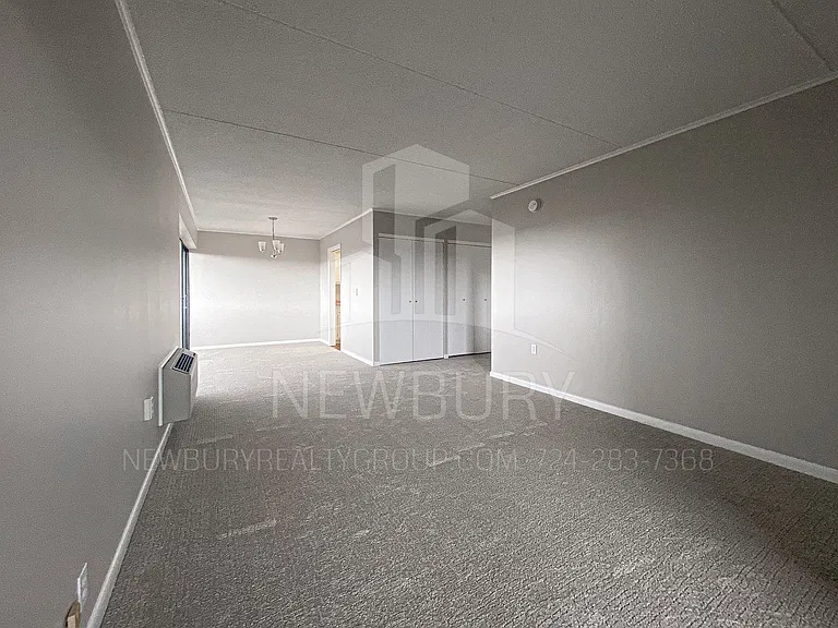 530 N Main Street - The Townhouse. — Photo 85