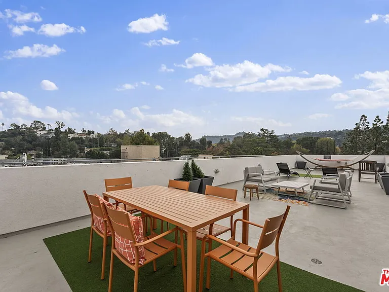 11912 Laurelwood Dr #201 — Photo 35