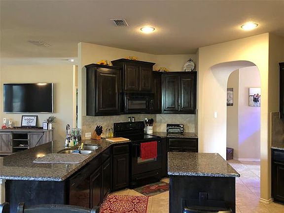 5th image of 1216 Scott Dr