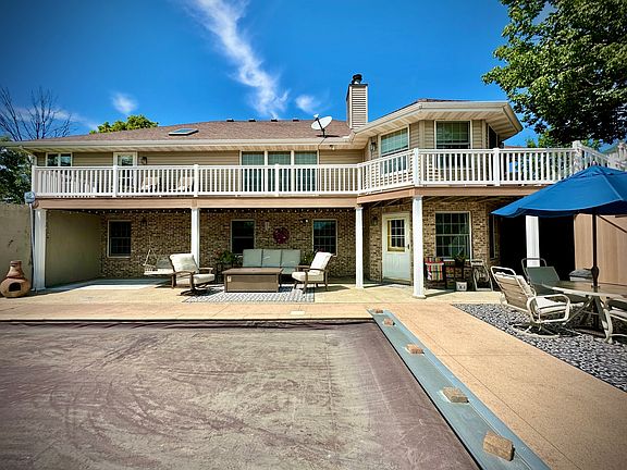 4th image of 395 Twilight Dr