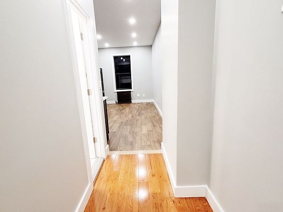 5th image of 25-37 38th St #4EE