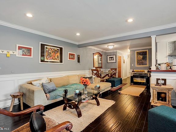 4th image of 5608 Bloomfield Dr APT 102