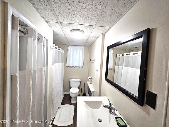 5th image of 1019 Bunker Hill St #1L