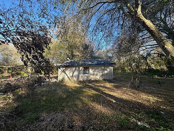 3rd image of 2004 VALENTINE AVENUE