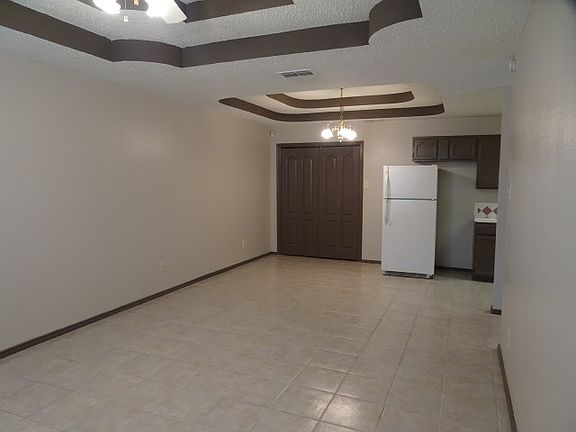 3rd image of 506 Shiloh Dr APT 21