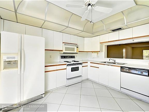 2nd image of 1804 Eleuthera Pt APT A3