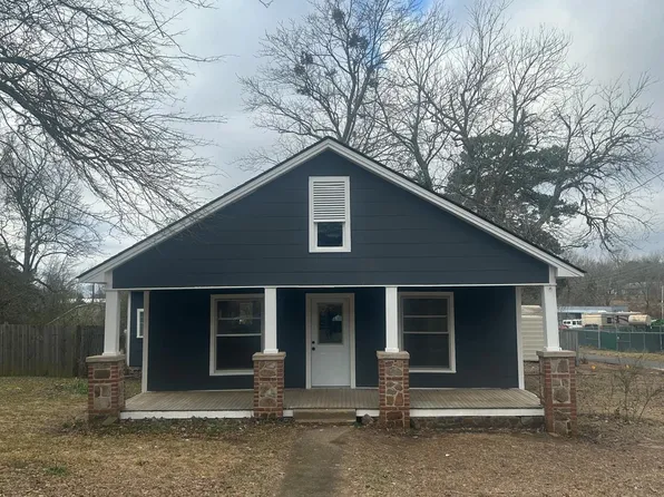 1001 9th St, Mena, AR 71953
