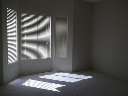 4th image of 2633 Youngdale Dr