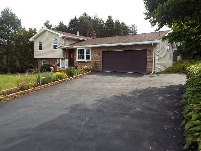 1st image of 203 Gillen Ln