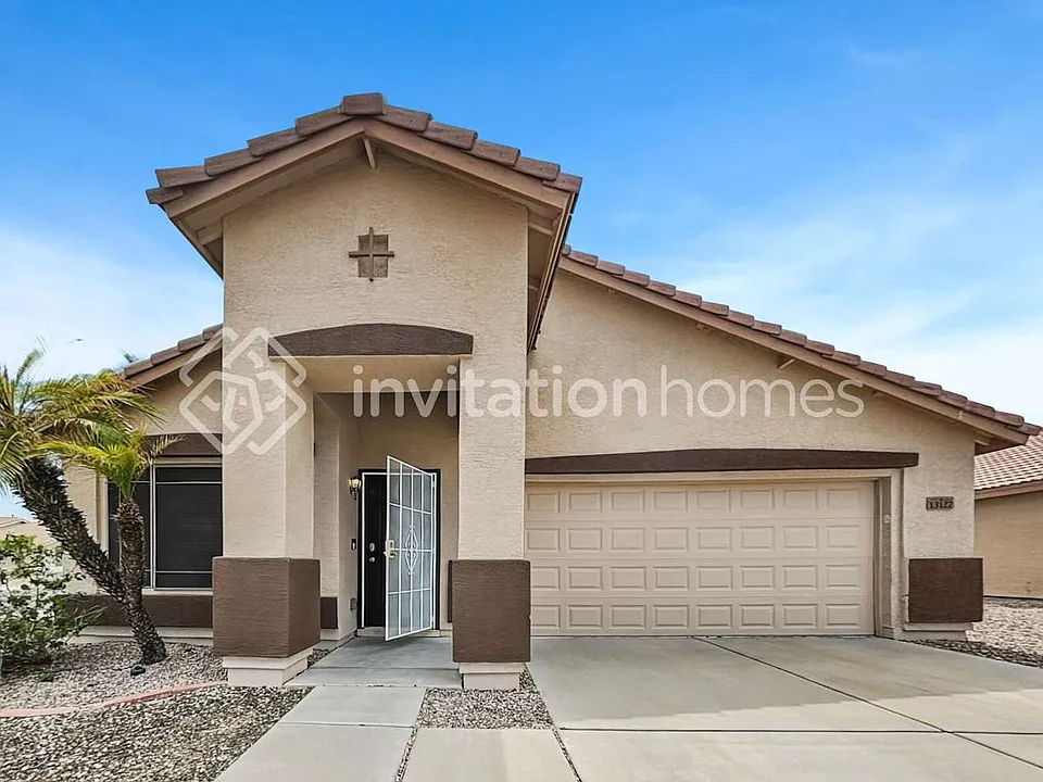 13127 W Port Royale Ln