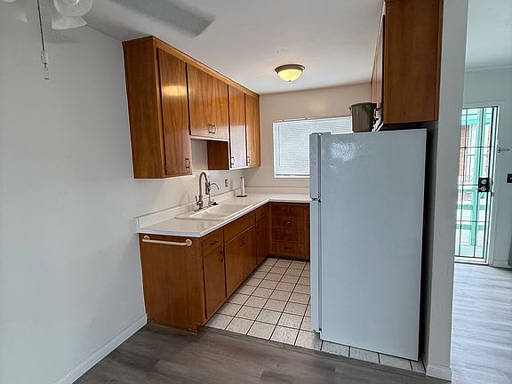 5th image of 951 Missouri St APT A