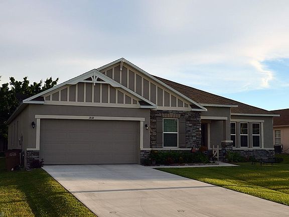3rd image of 1818 SW 26th Ter